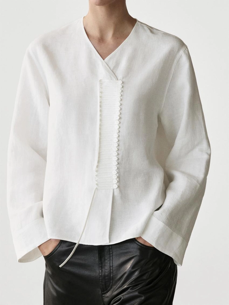 Рубашка с деталями на груди