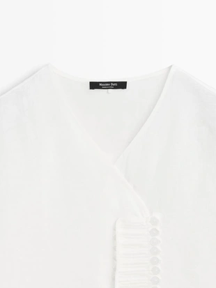 Рубашка с деталями на груди- Заказать в России