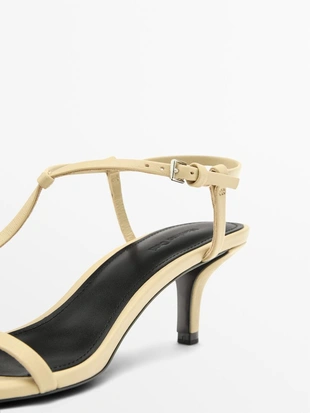 Босоножки на среднем каблуке с ремешками- Заказать в России