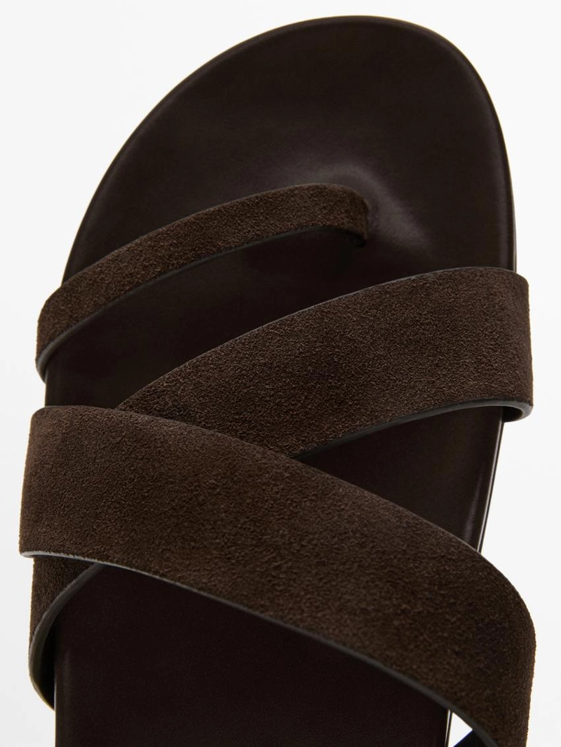 Сандалии на кожаной подошве