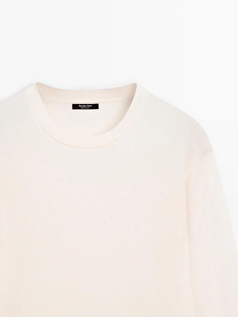 Свитер из шерстяной смеси с круглым вырезом