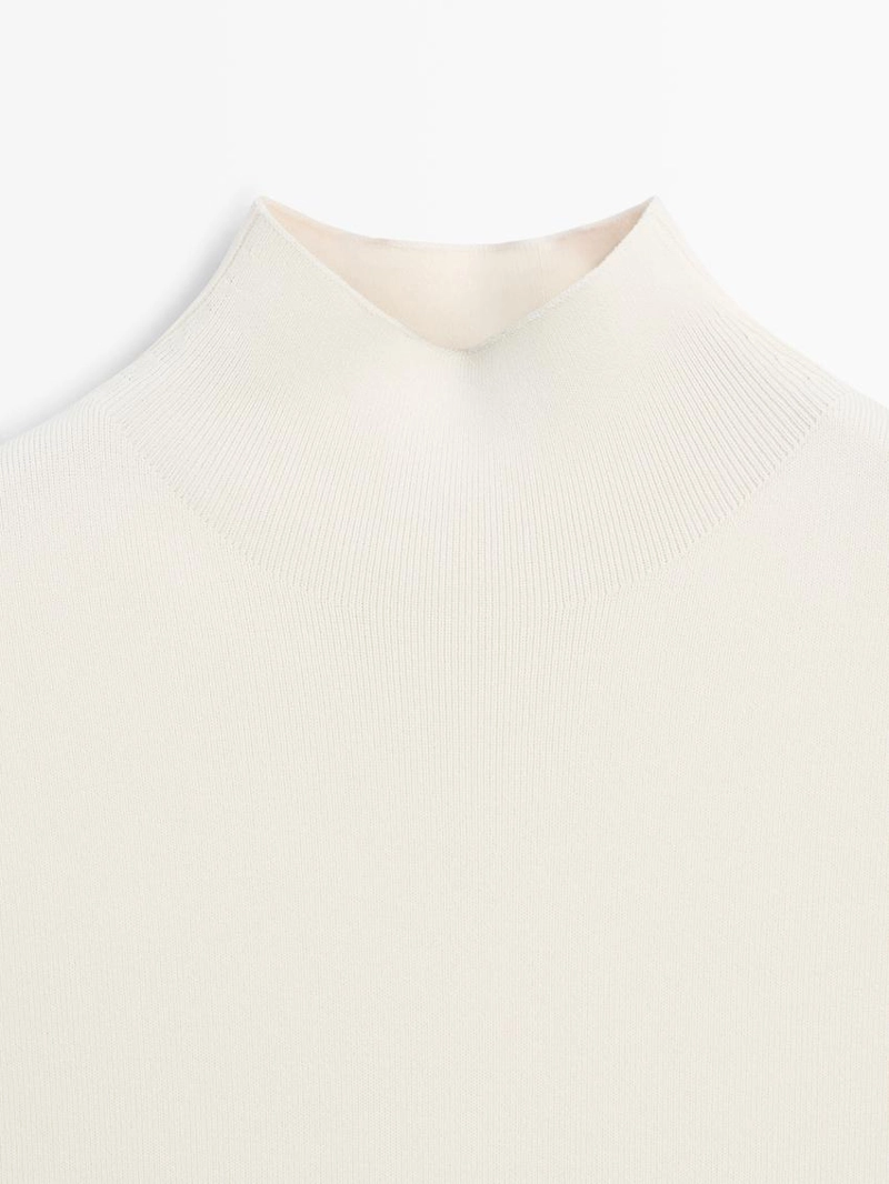 Платье миди с комбинированным трикотажем