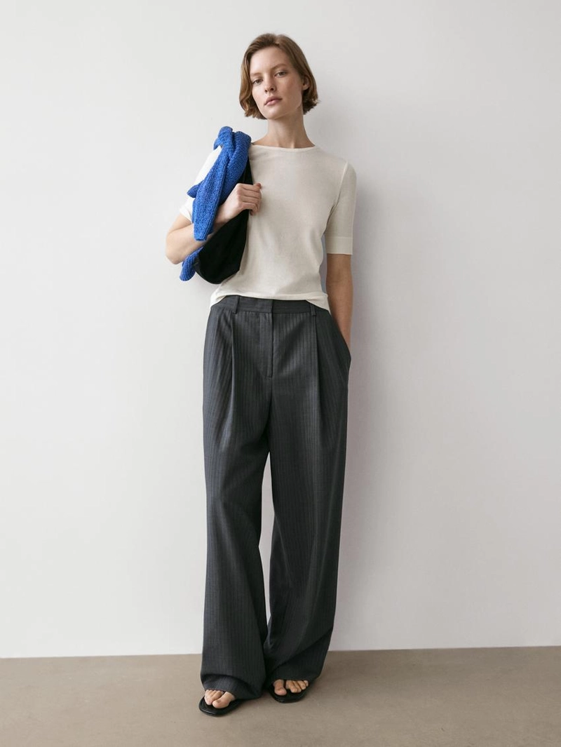 Футболка из хлопкового смесового материала