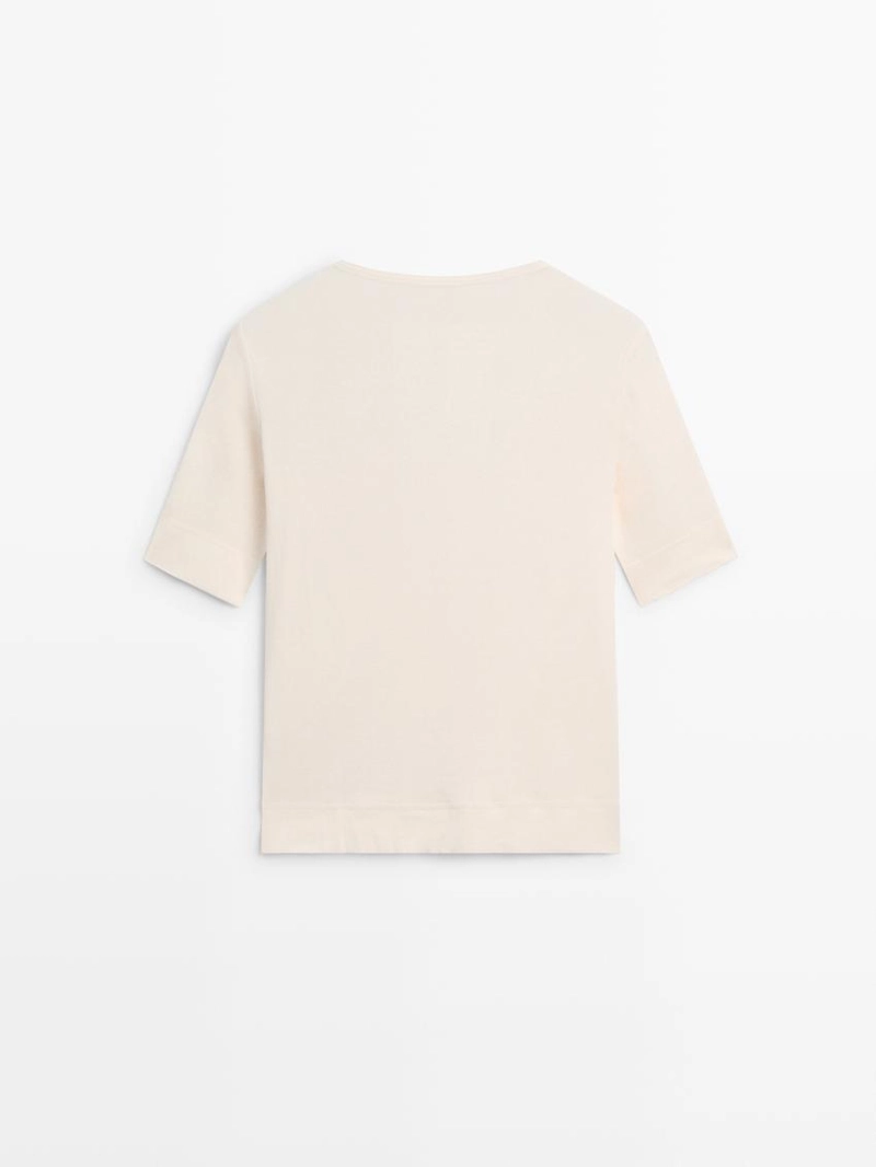 Футболка из хлопкового смесового материала