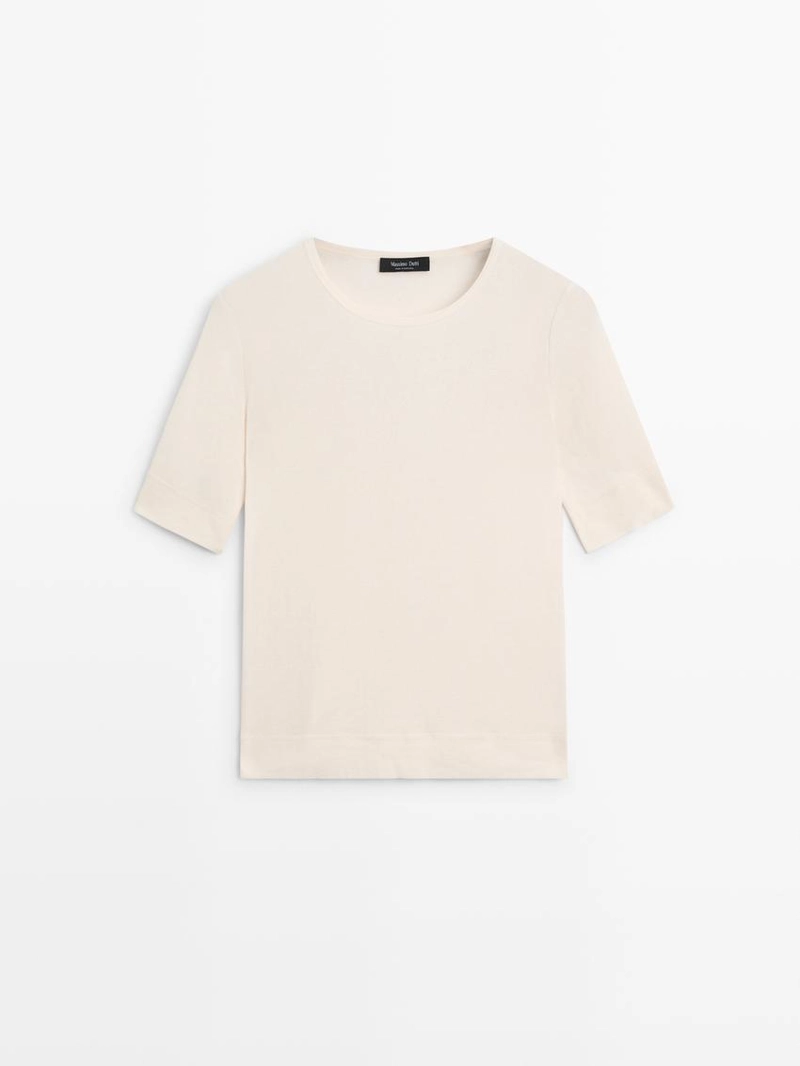 Футболка из хлопкового смесового материала