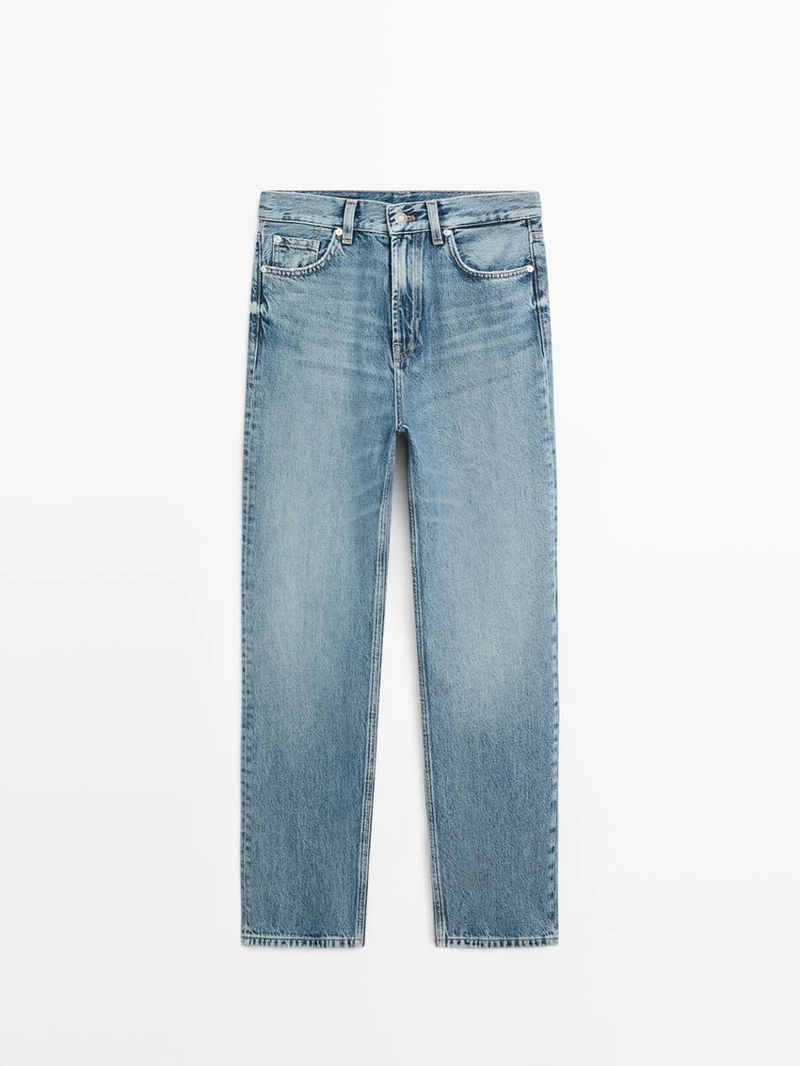 Джинсы с прямыми брючинами и высокой посадкой