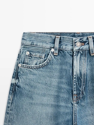 Джинсы с прямыми брючинами и высокой посадкой- Заказать в России