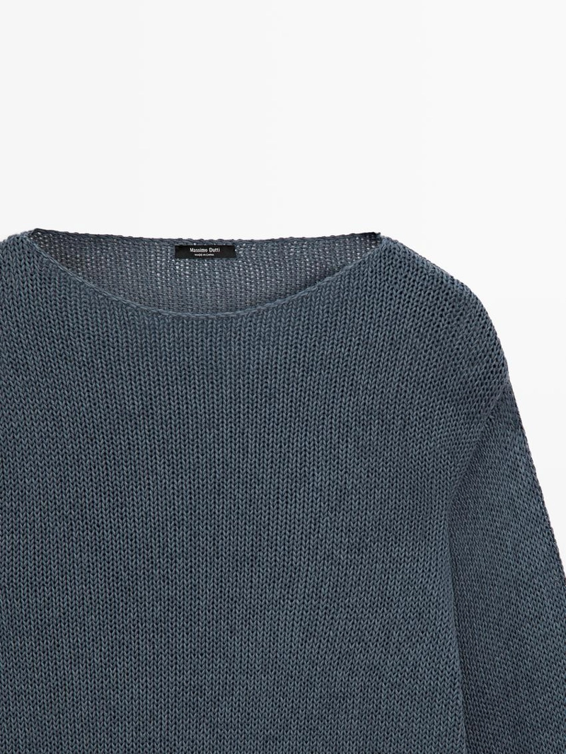 Свитер из смесовой хлопковой вязки с вырезами