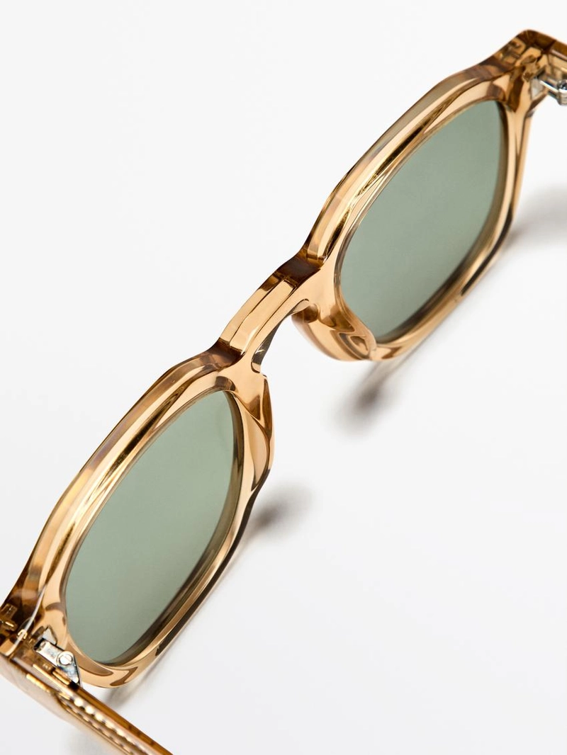 Солнцезащитные очки с геометрическим узором