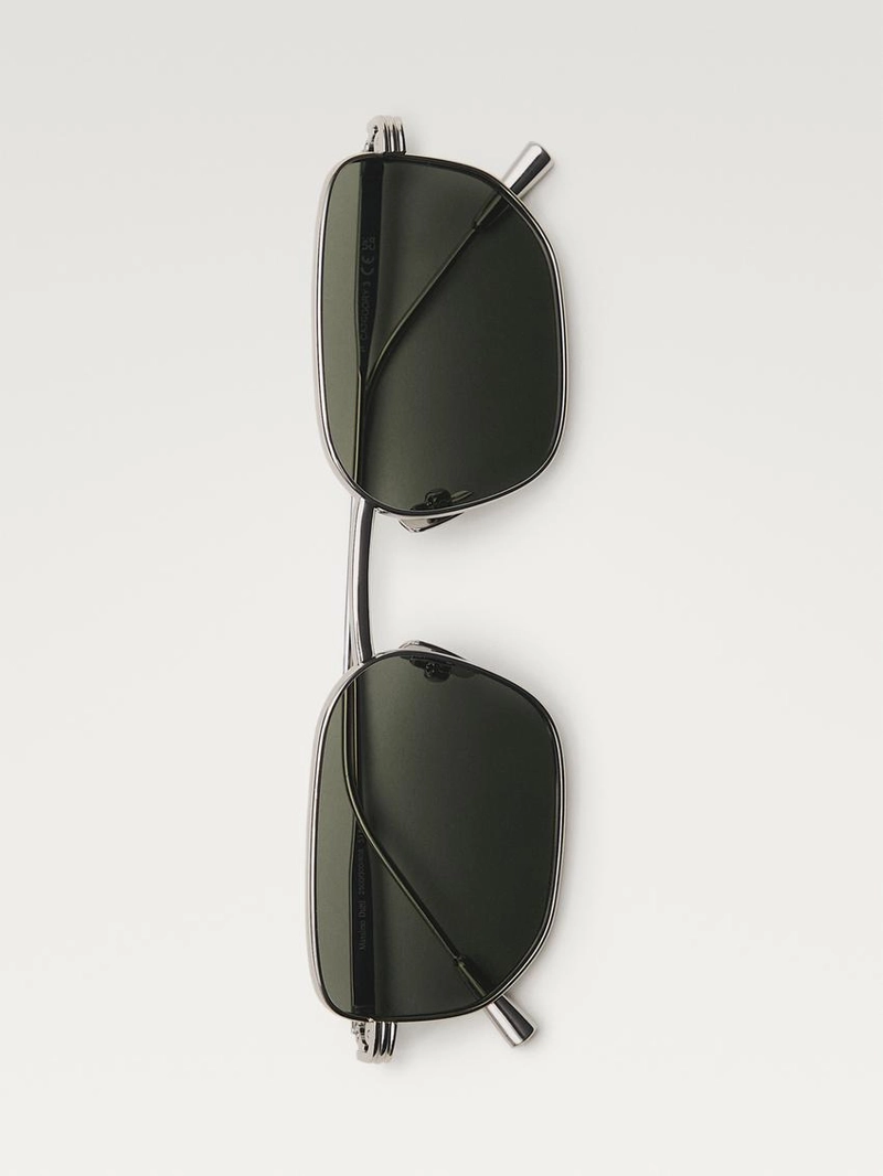 Солнечные очки с металлической оправой