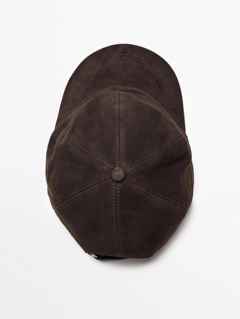 Бейсболка из замши