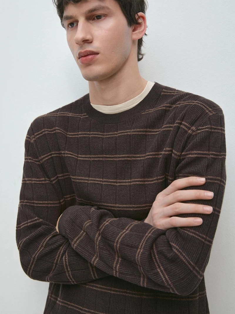 Джемпер из вязаного трикотажа в полоску с круглым вырезом