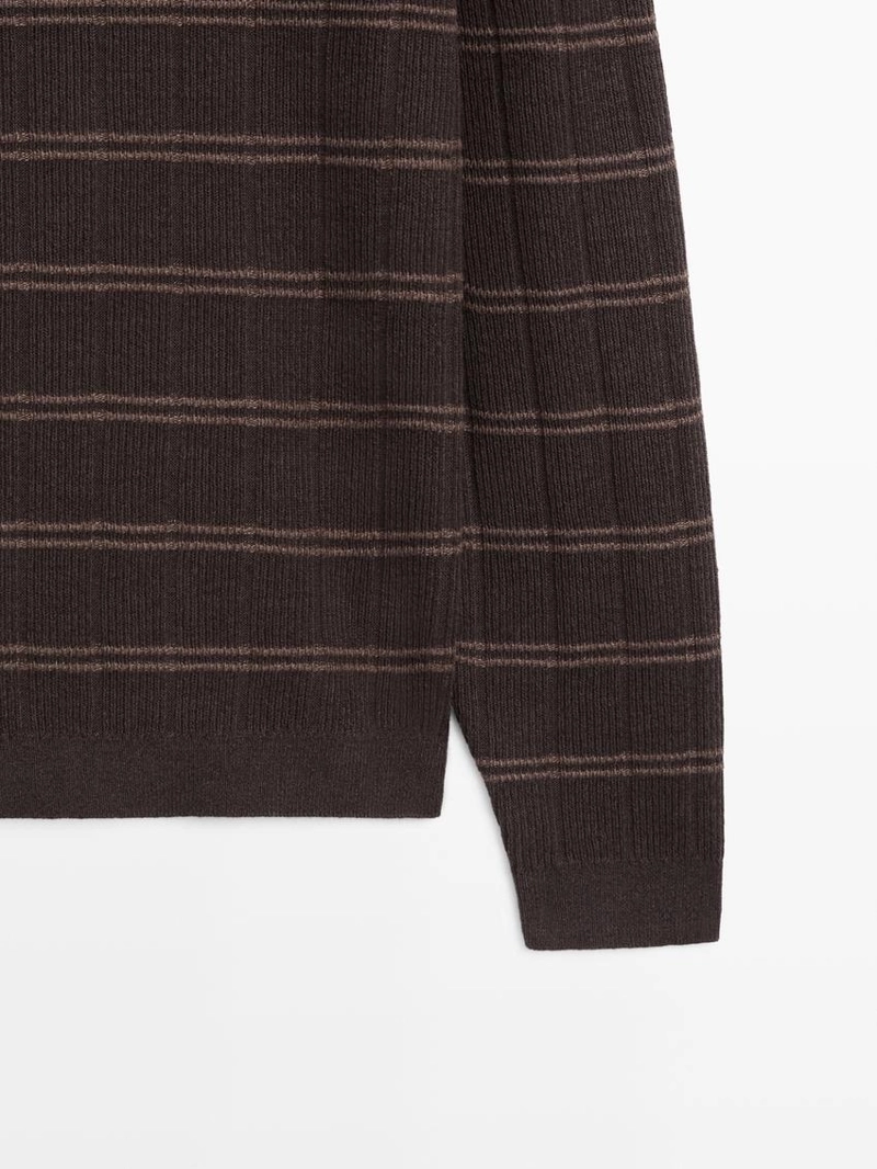 Джемпер из вязаного трикотажа в полоску с круглым вырезом