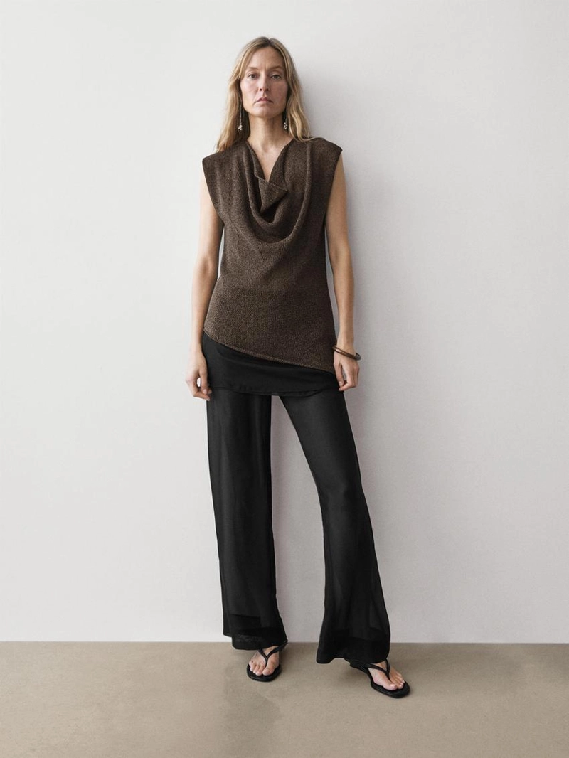 Топ с асимметричным воротником