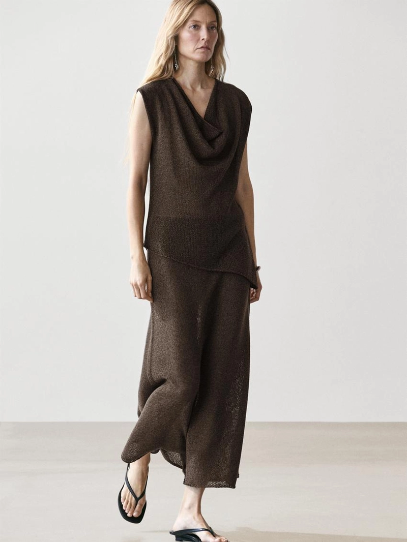 Топ с асимметричным воротником