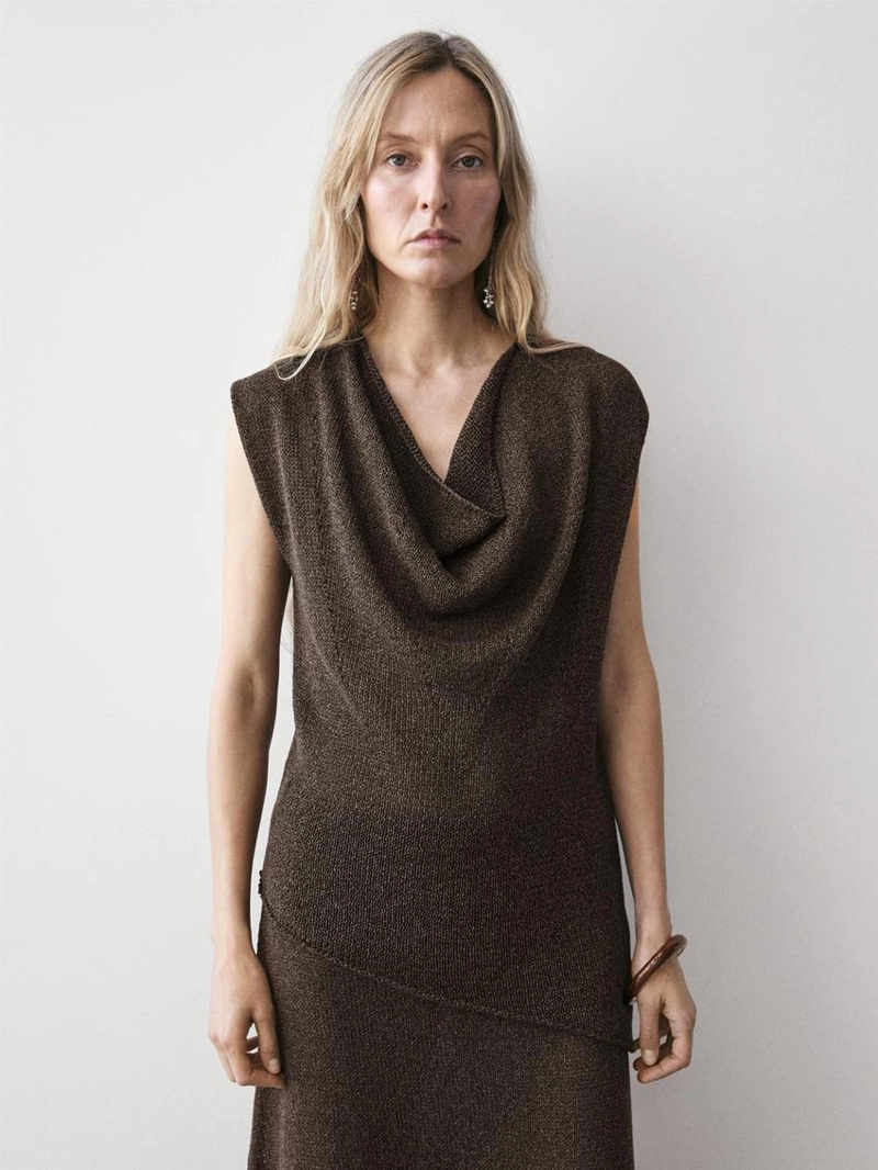 Топ с асимметричным воротником