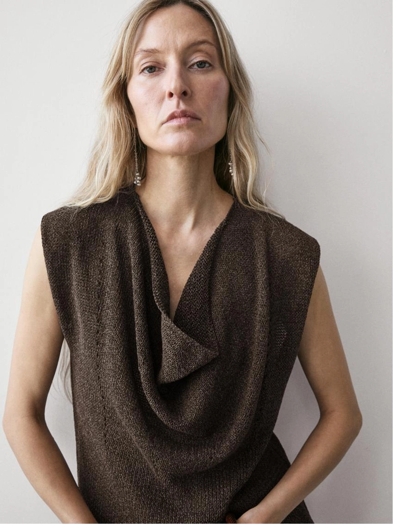 Топ с асимметричным воротником