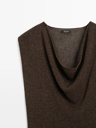 Топ с асимметричным воротником- Заказать в России