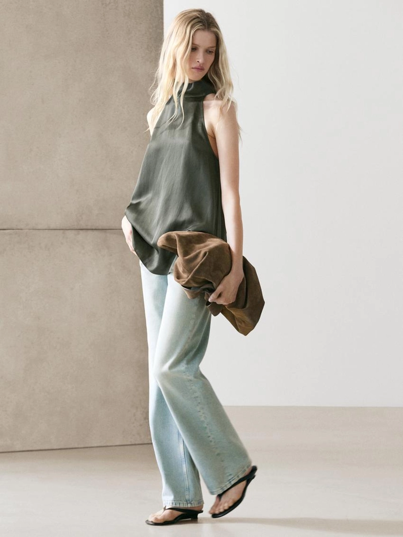 Топ с завязкой на шее из атласа