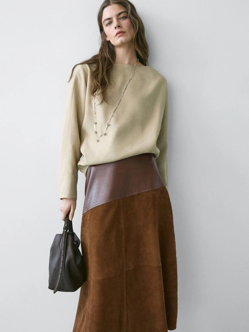 Юбка из замши нубука с асимметричным клином