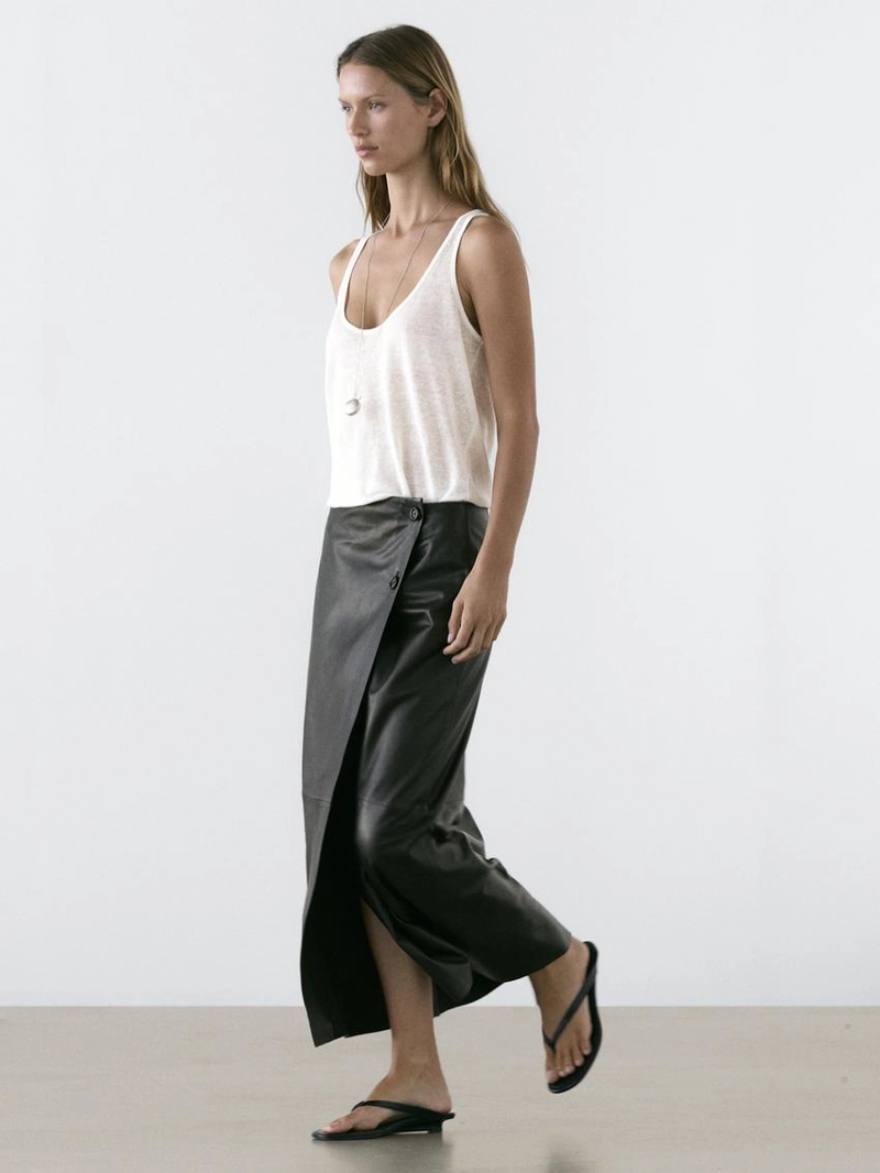 Юбка-миди из натуральной кожи с швами