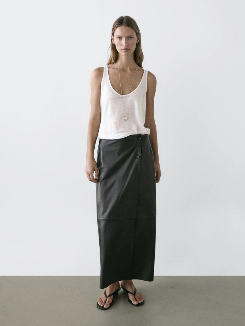 Юбка-миди из натуральной кожи с швами