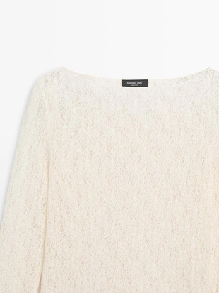 Футболка с лодочным вырезом и деталями из кружева- Заказать в России