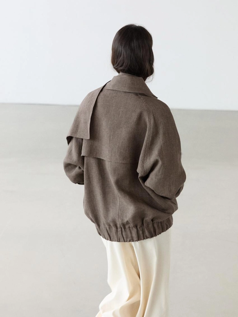 Льняная меланжевая бомбер-куртка с шарфом