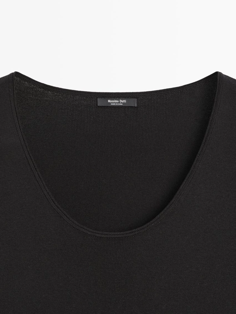 Платье миди с деталями на рукавах