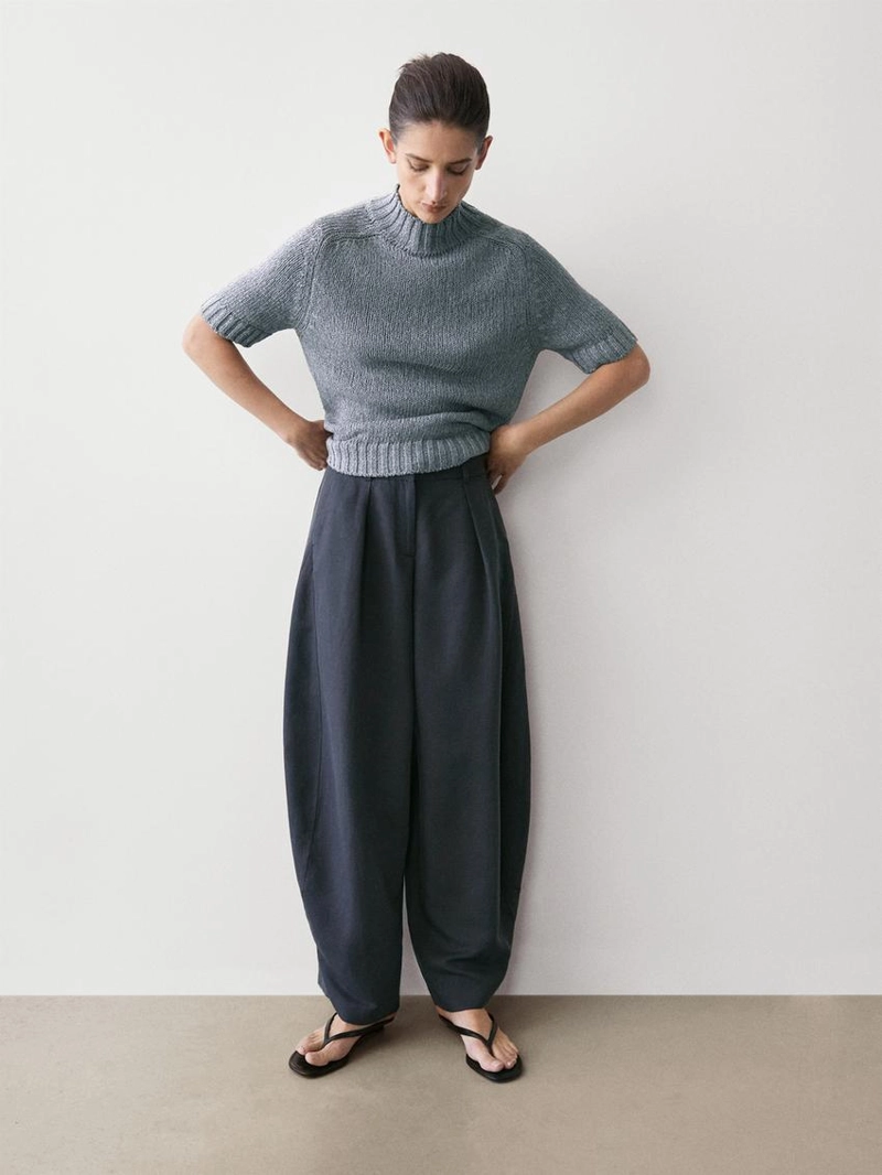 Вязанный свитер с мокрым воротником из хлопкового смесового материала