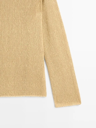 Вязаный свитер с кружевными вырезами из хлопкового смесового материала- Заказать в России