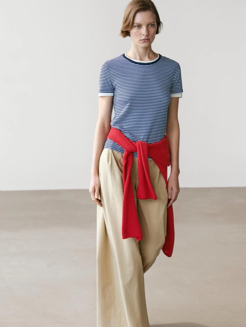 Футболка в полоску с коротким рукавом