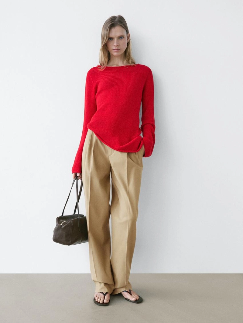 Брюки прямого кроя с защипами