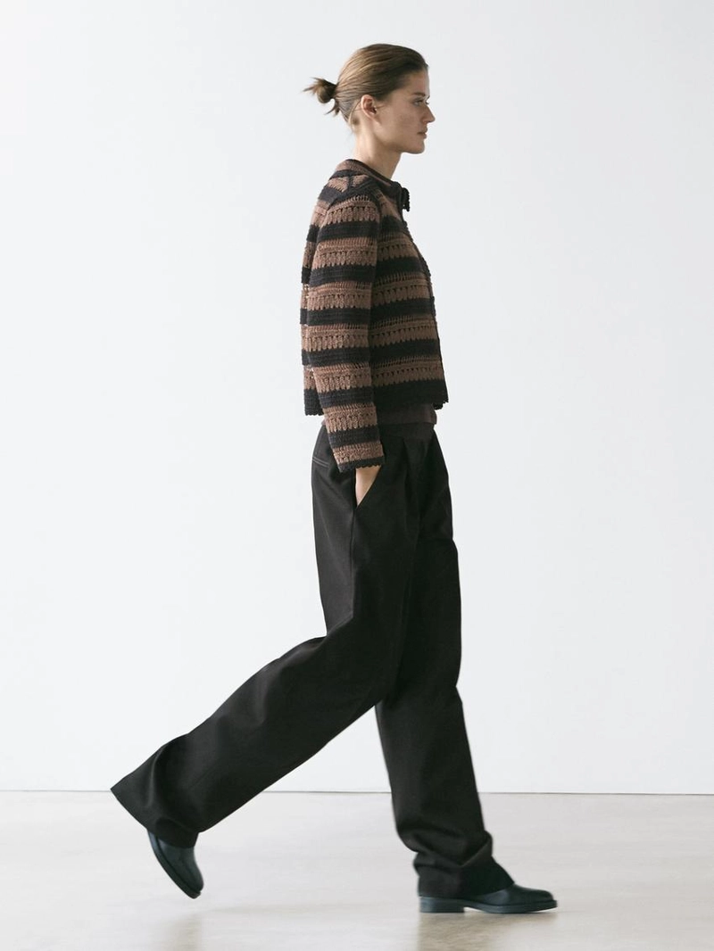 Короткая полосатая кардиган из вязаного крючком