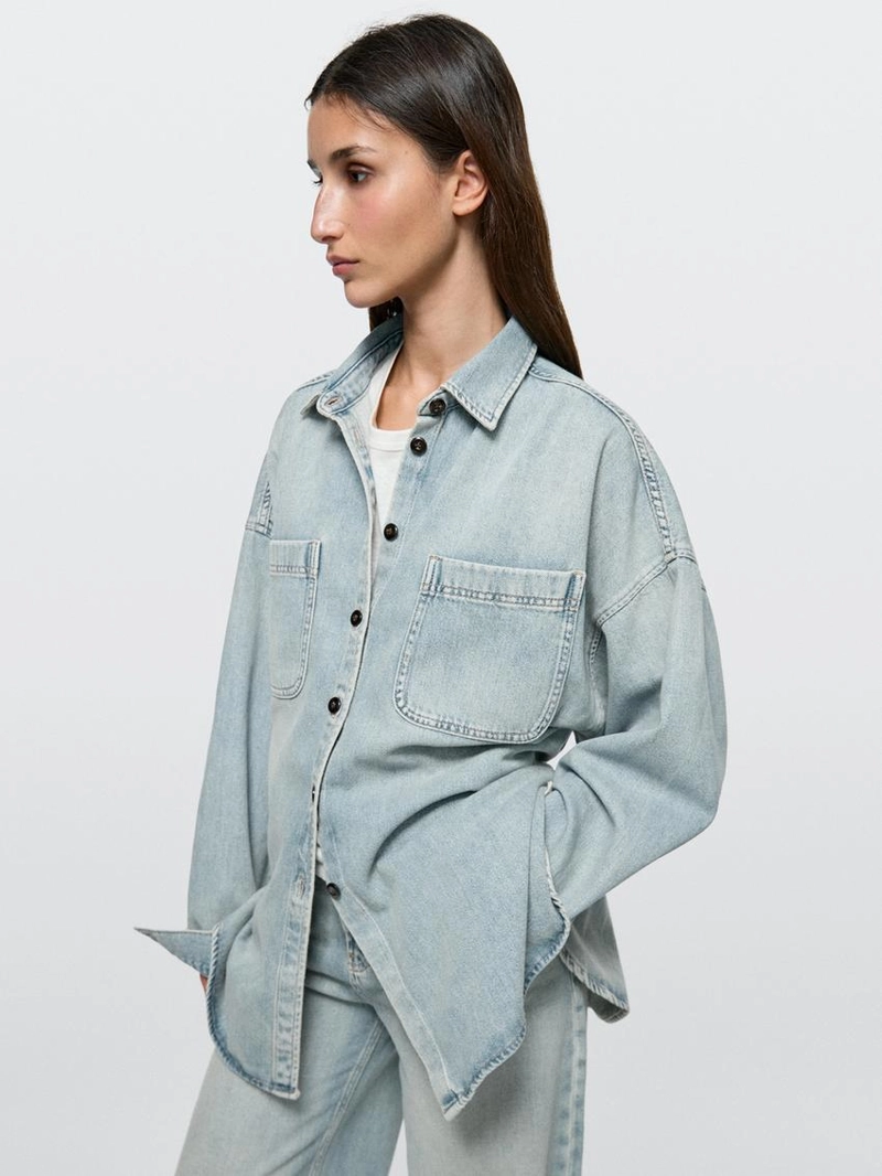 Рубашка oversize из денима с карманами