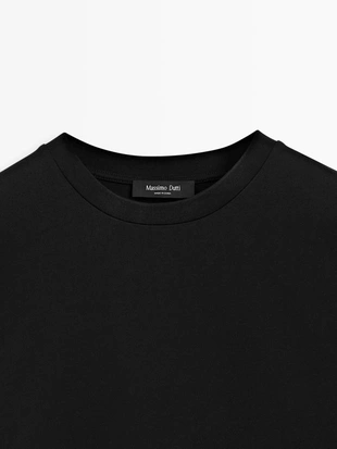 Футболка с короткими рукавами и кружевными деталями- Заказать в России