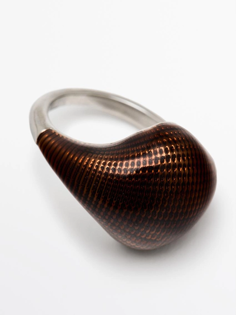 Набор текстурированных эмалированных колец