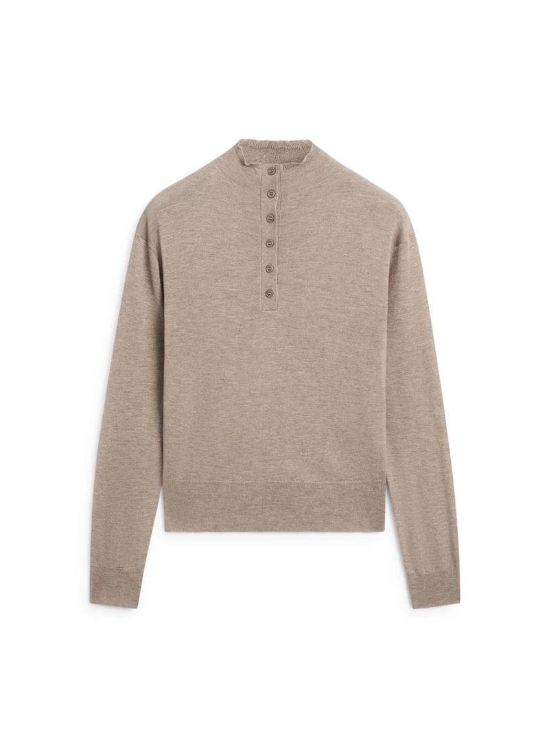 Свитер с маком высокий горловиной на пуговицах