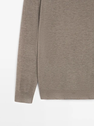 Свитер из шерстяной смеси в стиле oversize- Заказать в России