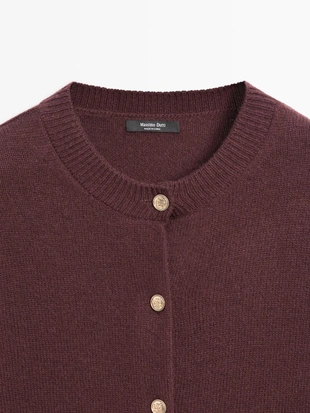 Кардиган из вязаного полотна с золотыми пуговицами- Заказать в России