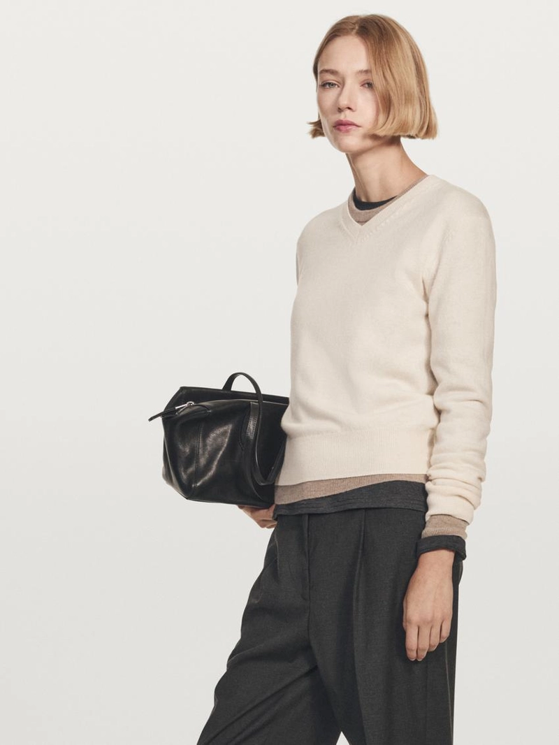 Свитер с v-образным вырезом из шерстяной смеси