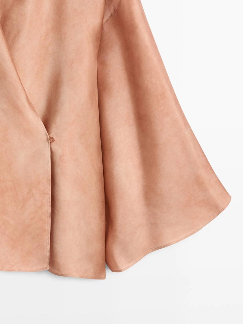 Блуза с драпировкой и широкими рукавами