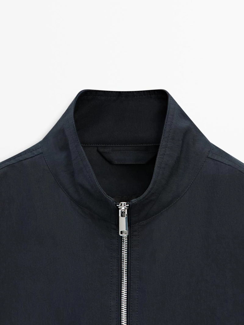 Легкая короткая куртка