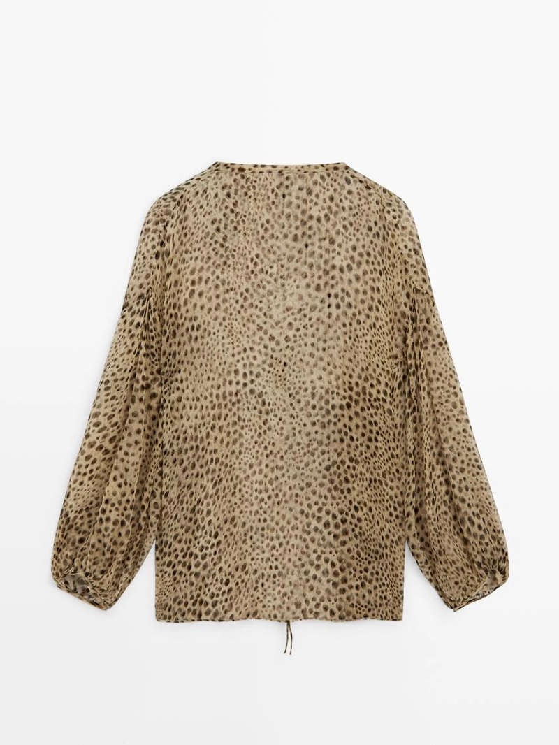 Блузка в стиле животный принт из плотной ткани