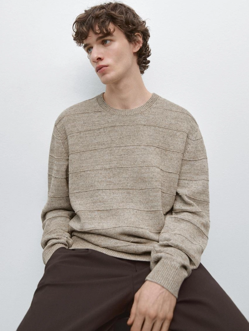 Джемпер с круглым вырезом и полосками из трикотажа