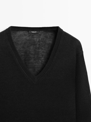 Льняной вязаный свитер с v-образным вырезом- Заказать в России