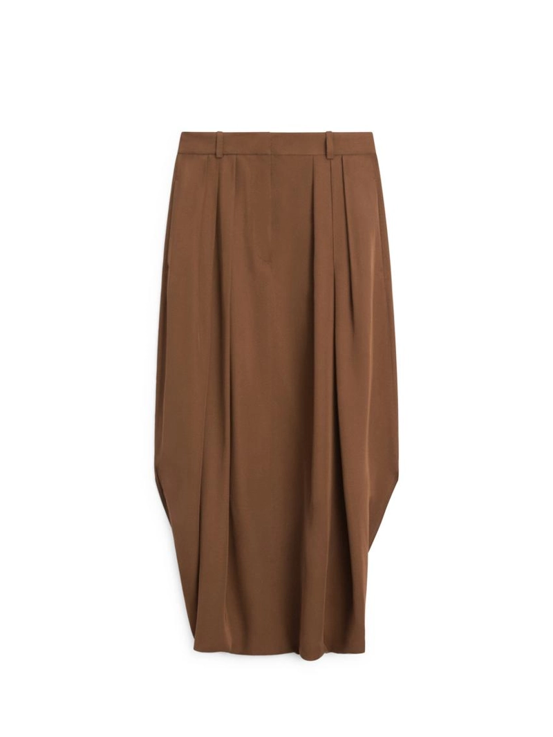 Юбка-шорты из шелковой ткани с защипами