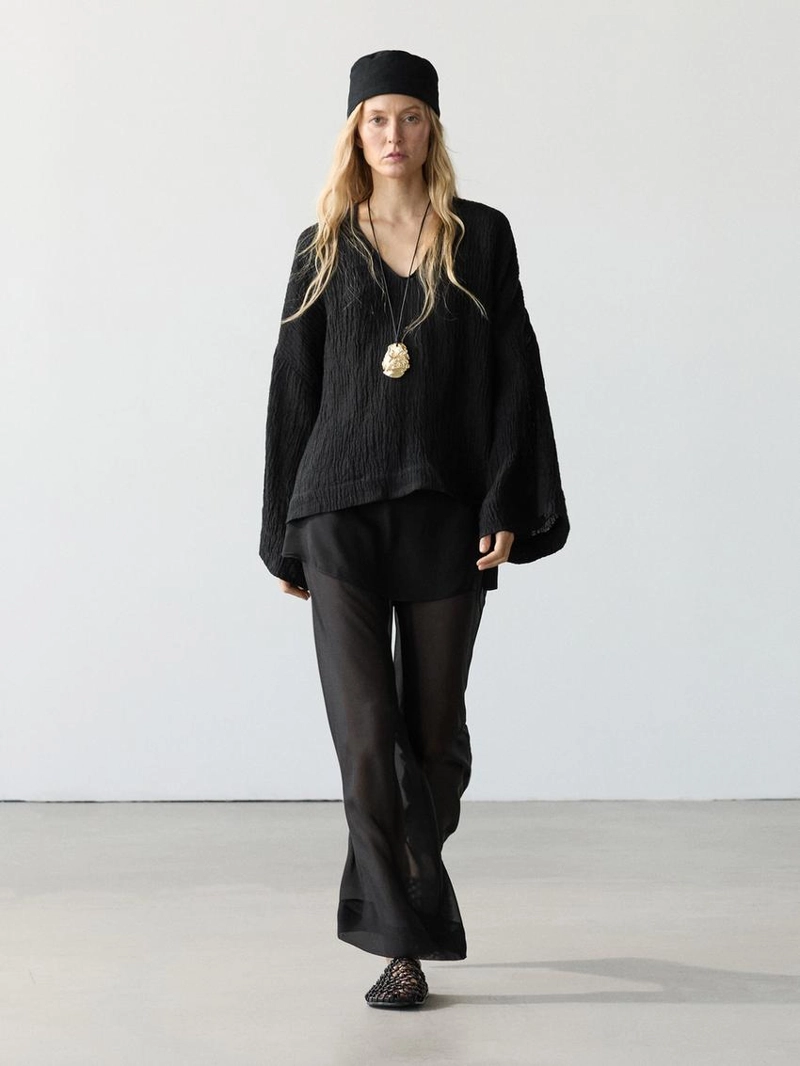 Приталенная блуза из 100% льна