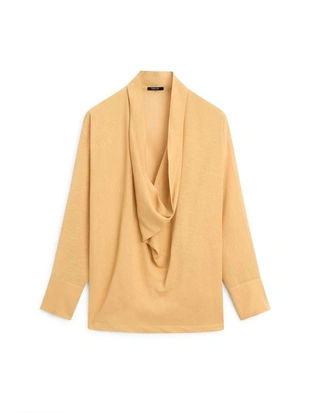 Блузка с плавным драпированным вырезом- Заказать в России