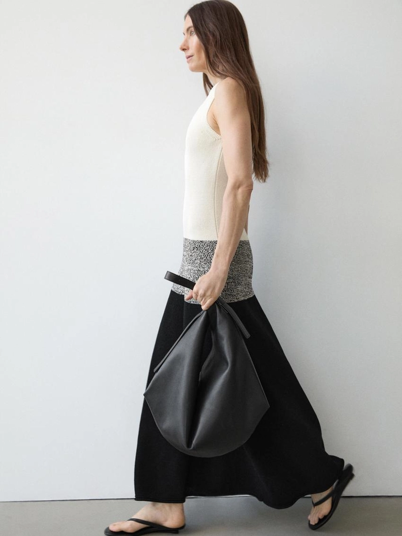 Платье из 100% хлопка с контрастным вязанным узором до колена